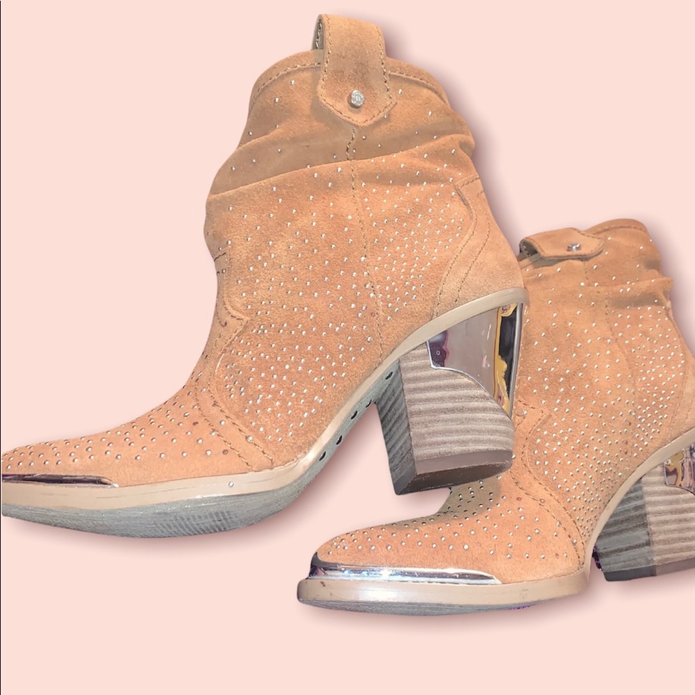 Gianni Bini Western Booties